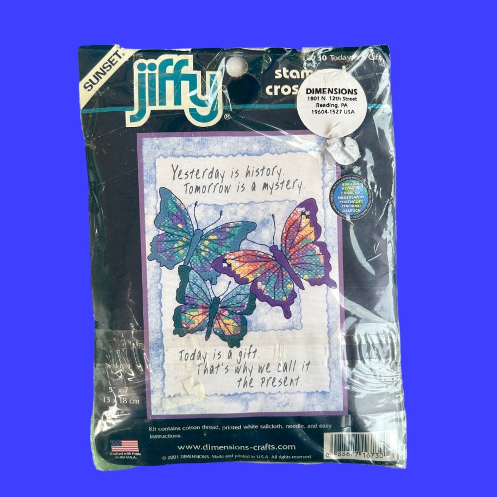 Vintage 90s Cross Stitch Kit. stamped crossstitch